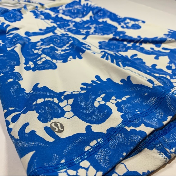 Size 4 Lululemon blue floral pattern X back active tank top - Picture 4 of 8